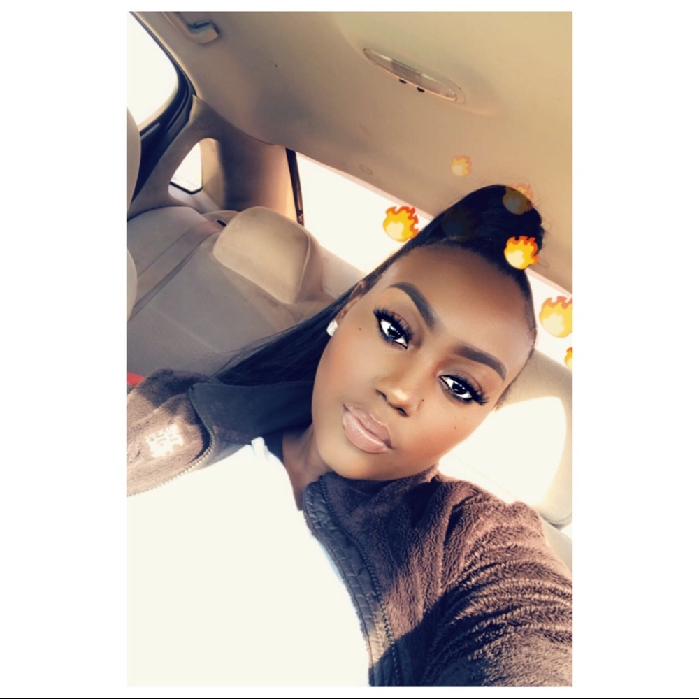 Meet your Posher, Pulla